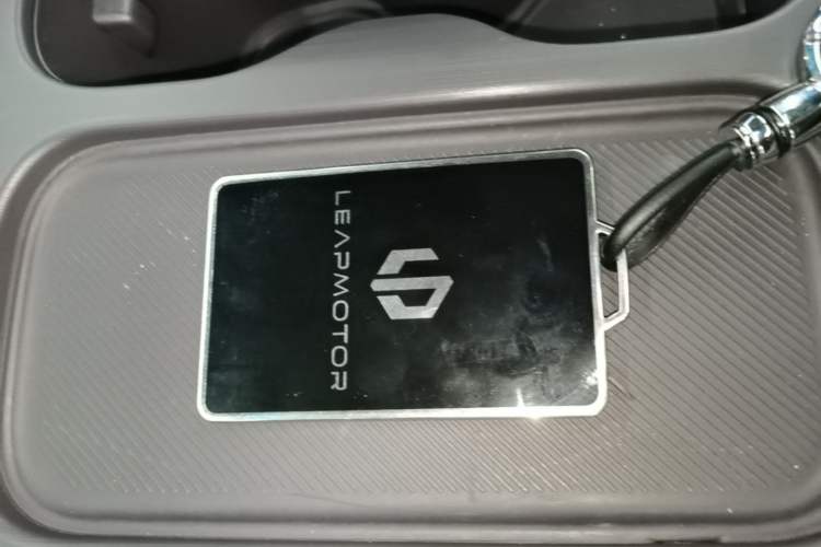 Used Leapmotor C16 2024 Range-Extended 200 Luxury Edition Interior 1