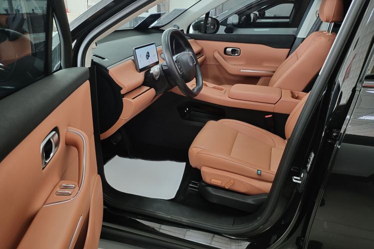 Used Leapmotor C16 2024 Range-Extended 200 Luxury Edition Interior 1