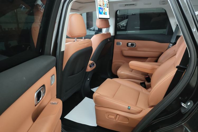 Used Leapmotor C16 2024 Range-Extended 200 Luxury Edition Interior 2