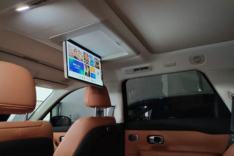 Used Leapmotor C16 2024 Range-Extended 200 Luxury Edition Interior 3