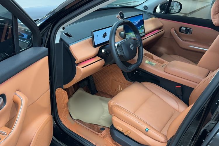 Used Leapmotor C16 2024 Range-Extended 200 Luxury Edition Interior 3