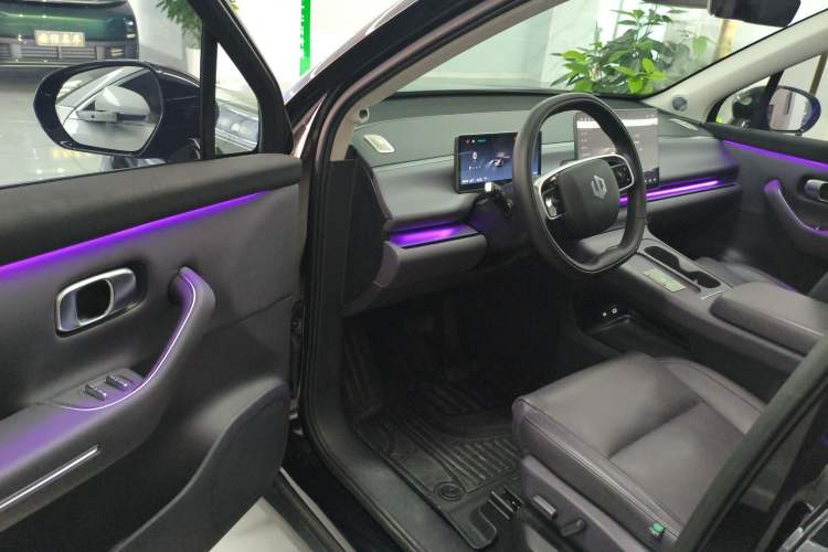 Used Leapmotor C16 2024 Range-Extended 200 LiDAR Edition Interior 3