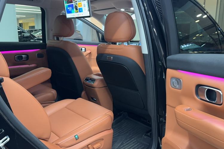 Used Leapmotor C16 2024 Range-Extended 200 Luxury Edition Interior 4
