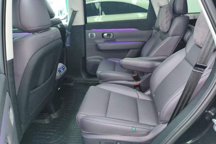 Used Leapmotor C16 2024 Range-Extended 200 LiDAR Edition Interior 4