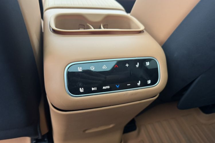 Used Leapmotor C16 2024 Pure Electric 520 Deluxe Edition Interior 8