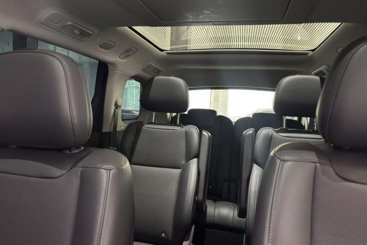 Used Leapmotor C16 2024 All-Electric 580 Luxury Edition Interior 8