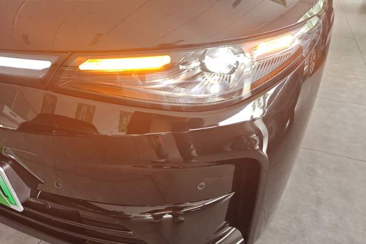 Used Leapmotor C16 2024 All-Electric 580 Luxury Edition Left Front Headlight