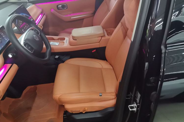 Used Leapmotor C16 2024 Range-Extended 200 Luxury Edition Left Front Seat