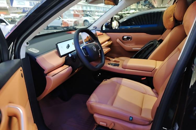 Used Leapmotor C16 2024 Range-Extended 200 Luxury Edition Left Front Seat