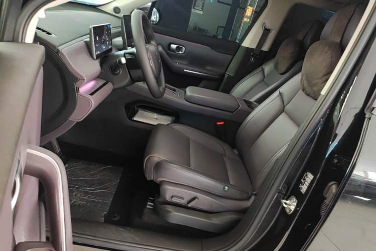 Used Leapmotor C16 2024 All-Electric 580 Luxury Edition Left Front Seat