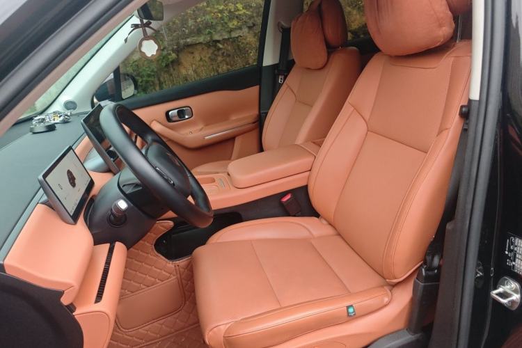 Used Leapmotor C16 2024 Range-Extended 200 Luxury Edition Left Front Seat