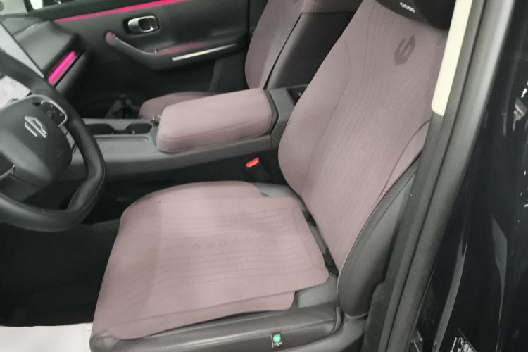 Used Leapmotor C16 2024 Range-Extended 200 Luxury Edition Left Front Seat