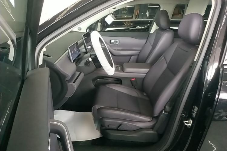 Used Leapmotor C16 2024 Pure Electric 520 Smart Edition Left Front Seat