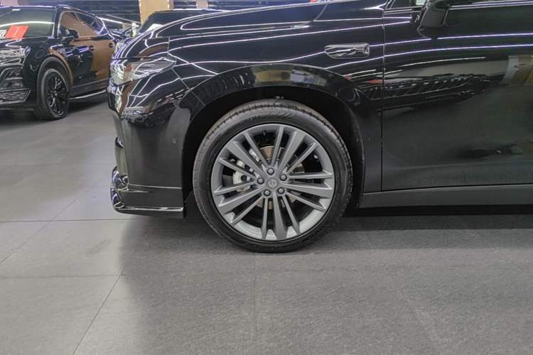 Used Leapmotor C16 2024 Range-Extended 200 Luxury Edition Left Front Wheel Hub
