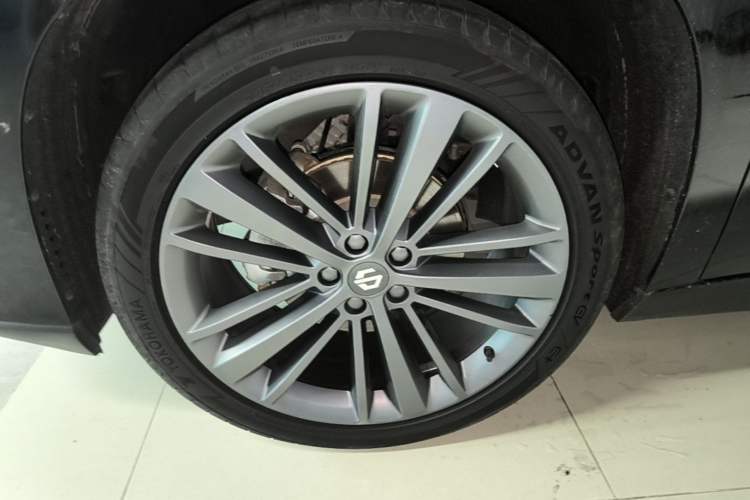 Used Leapmotor C16 2024 Range-Extended 200 Luxury Edition Left Front Wheel Hub