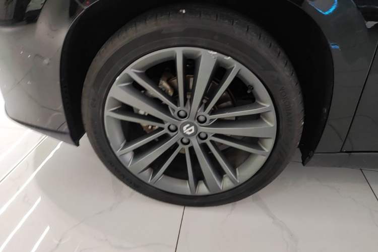 Used Leapmotor C16 2024 All-Electric 580 Luxury Edition Left Front Wheel Hub