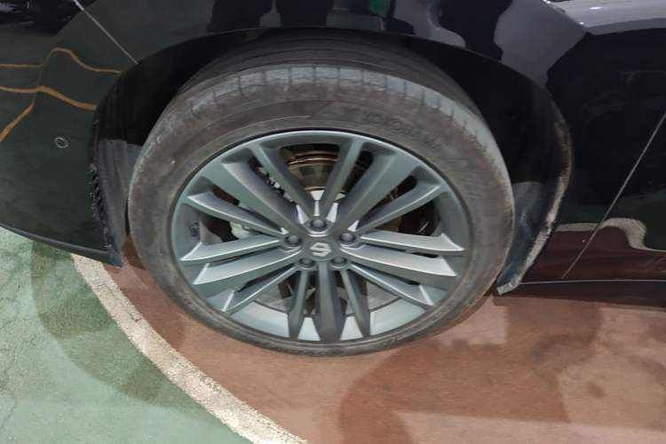 Used Leapmotor C16 2024 Range-Extended 200 Luxury Edition Left Front Wheel Hub