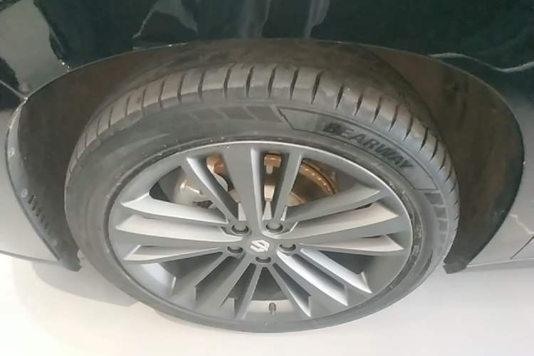 Used Leapmotor C16 2024 Range-Extended 200 Luxury Edition Left Front Wheel Hub