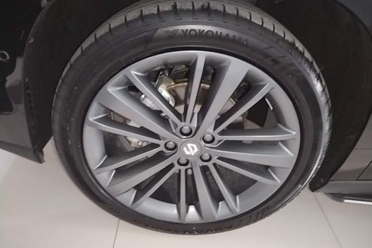 Used Leapmotor C16 2024 Range-Extended 200 Luxury Edition Left Front Wheel Hub