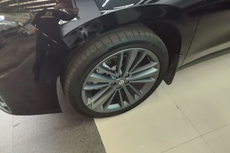 Used Leapmotor C16 2024 Range-Extended 200 Luxury Edition Left Front Wheel Hub
