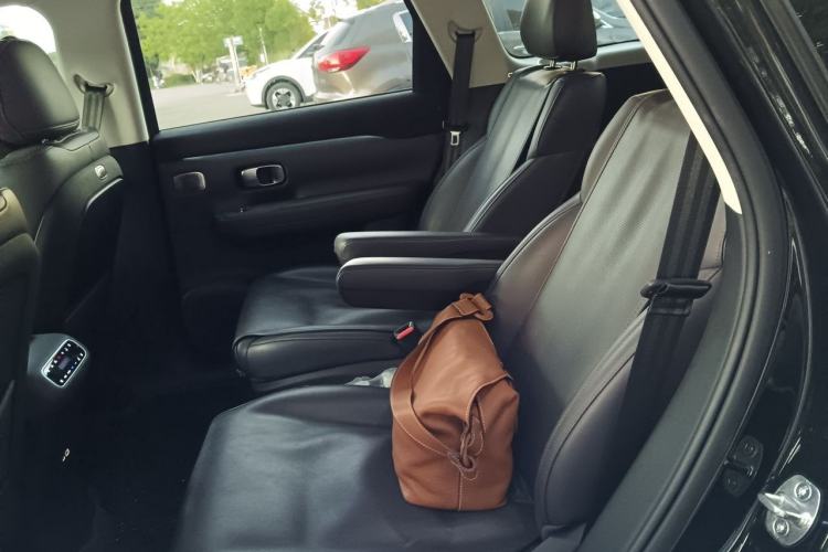 Used Leapmotor C16 2024 Pure Electric 520 Deluxe Edition Left Rear Seat