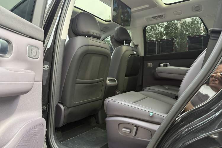 Used Leapmotor C16 2024 Range-Extended 200 Luxury Edition Left Rear Seat