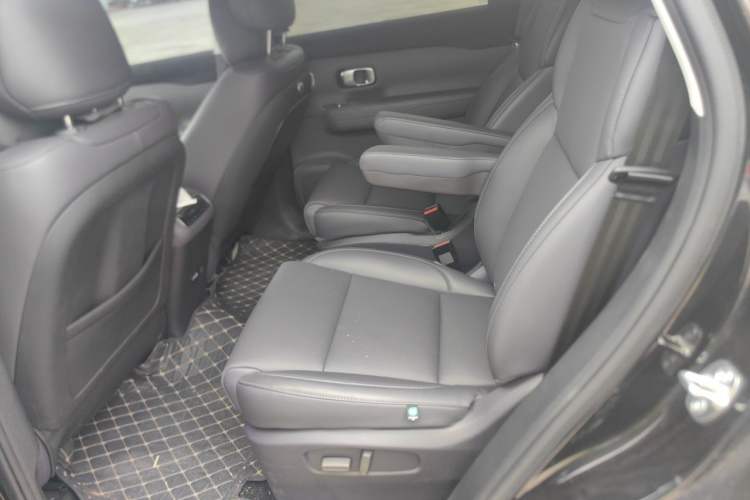 Used Leapmotor C16 2024 Range-Extended 200 Luxury Edition Left Rear Seat