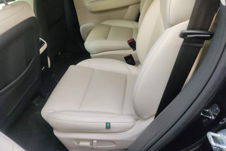 Used Leapmotor C16 2024 Pure Electric 520 Deluxe Edition Left Rear Seat