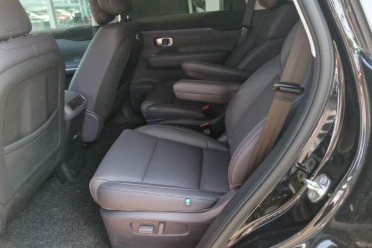 Used Leapmotor C16 2024 All-Electric 580 Luxury Edition Left Rear Seat