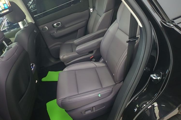 Used Leapmotor C16 2024 Range-Extended 200 Luxury Edition Left Rear Seat