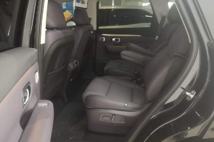 Used Leapmotor C16 2024 Range-Extended 200 LiDAR Edition Left Rear Seat