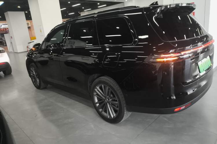 Used Leapmotor C16 2024 Range-Extended 200 Luxury Edition Left Side