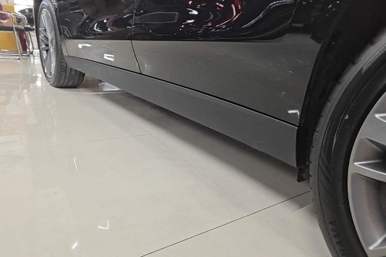 Used Leapmotor C16 2024 Range-Extended 200 Luxury Edition Left Side Sill
