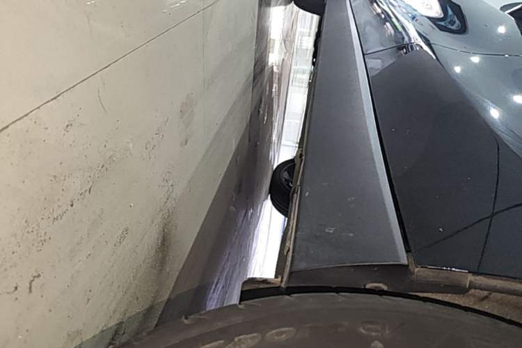 Used Leapmotor C16 2024 Range-Extended 200 Luxury Edition Left Side Sill