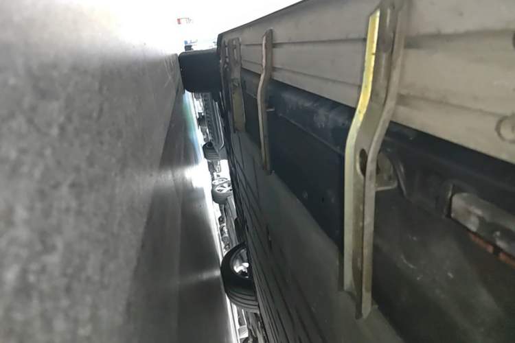 Used Leapmotor C16 2024 Pure Electric 520 Deluxe Edition Left Side Sill