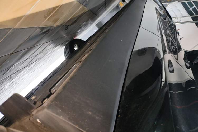Used Leapmotor C16 2024 All-Electric 520 LiDAR Edition Left Side Sill