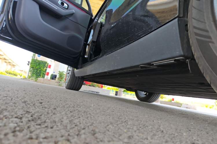 Used Leapmotor C16 2024 All-Electric 580 Luxury Edition Left Side Sill