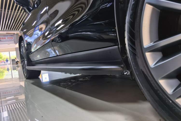 Used Leapmotor C16 2024 Range-Extended 200 Luxury Edition Left Side Sill