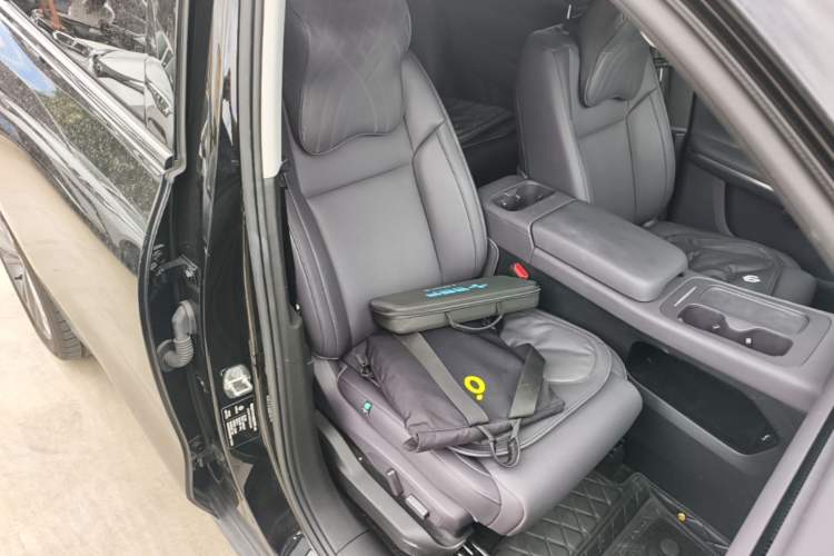 Used Leapmotor C16 2024 All-Electric 580 Luxury Edition Right Front Seat