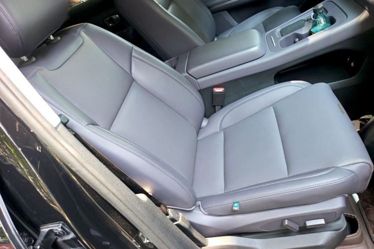 Used Leapmotor C16 2024 Range-Extended 200 Luxury Edition Right Front Seat