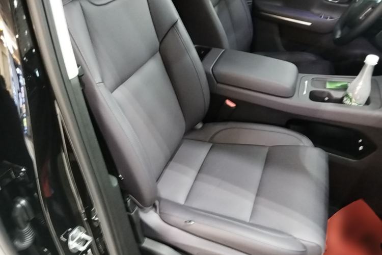 Used Leapmotor C16 2024 Pure Electric 520 Deluxe Edition Right Front Seat