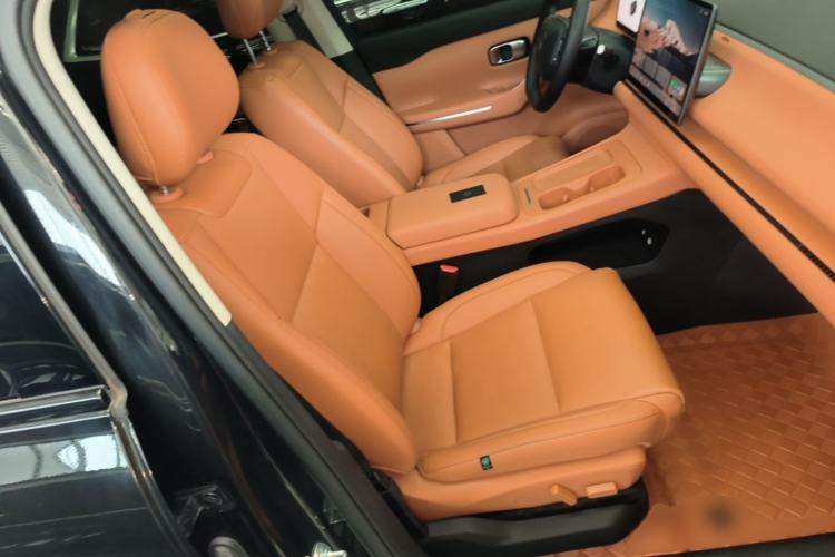 Used Leapmotor C16 2024 Range-Extended 200 Luxury Edition Right Front Seat