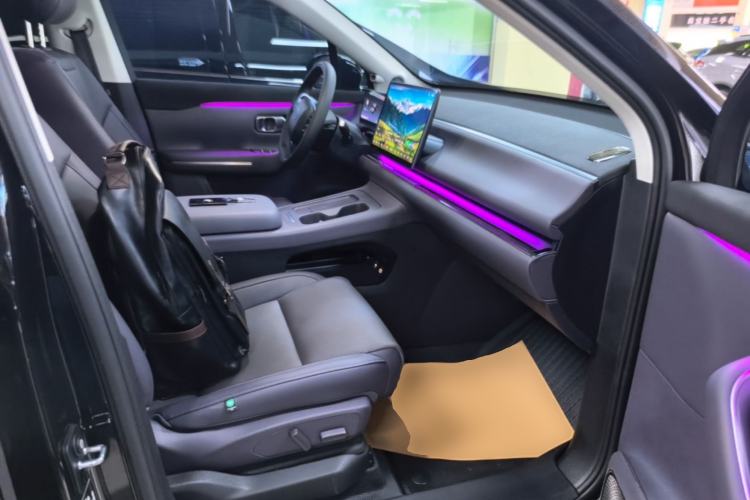 Used Leapmotor C16 2024 Range-Extended 200 Luxury Edition Right Front Seat