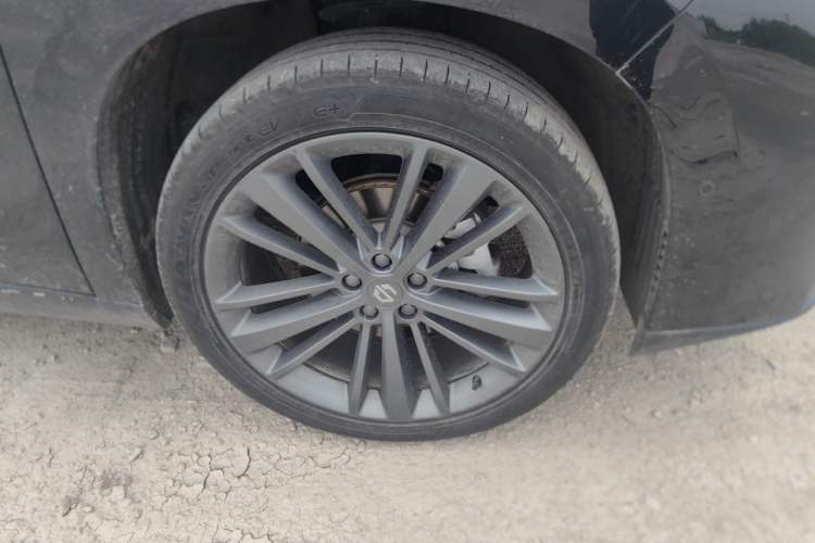 Used Leapmotor C16 2024 Range-Extended 200 Luxury Edition Right Front Wheel Hub