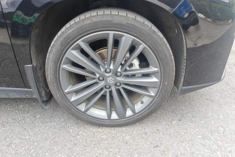 Used Leapmotor C16 2024 All-Electric 580 Luxury Edition Right Front Wheel Hub