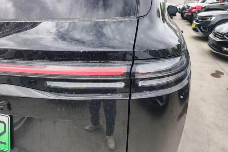 Used Leapmotor C16 2024 All-Electric 580 Luxury Edition Right Rear Taillight