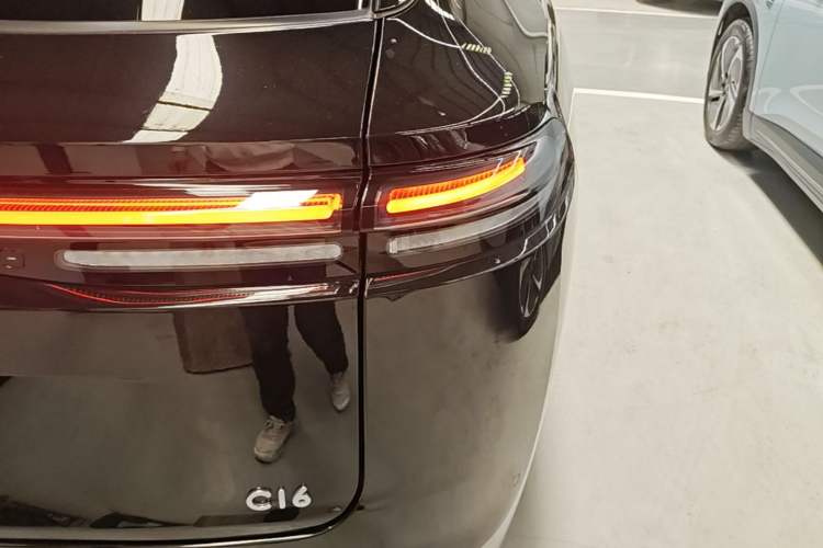 Used Leapmotor C16 2024 All-Electric 580 Luxury Edition Right Rear Taillight