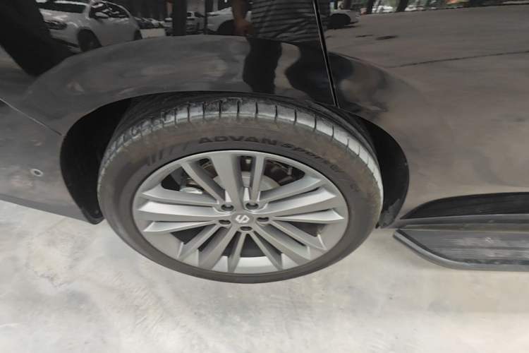 Used Leapmotor C16 2024 Pure Electric 520 Deluxe Edition Right Rear Wheel Hub