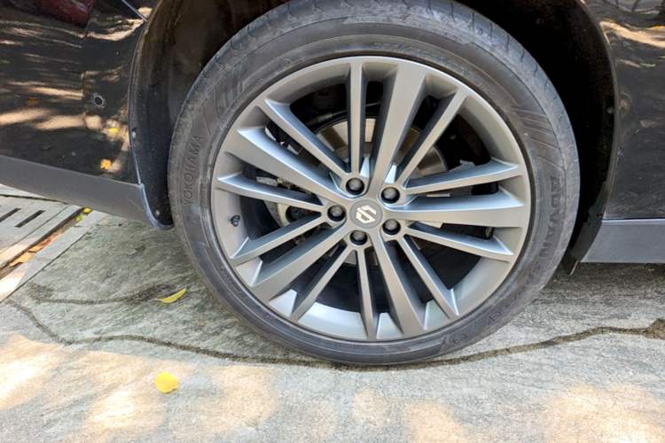 Used Leapmotor C16 2024 Range-Extended 200 Luxury Edition Right Rear Wheel Hub