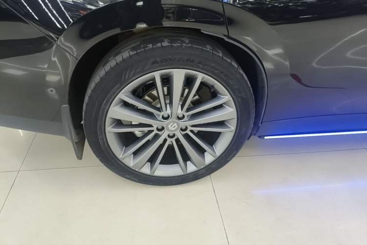 Used Leapmotor C16 2024 Range-Extended 200 Luxury Edition Right Rear Wheel Hub